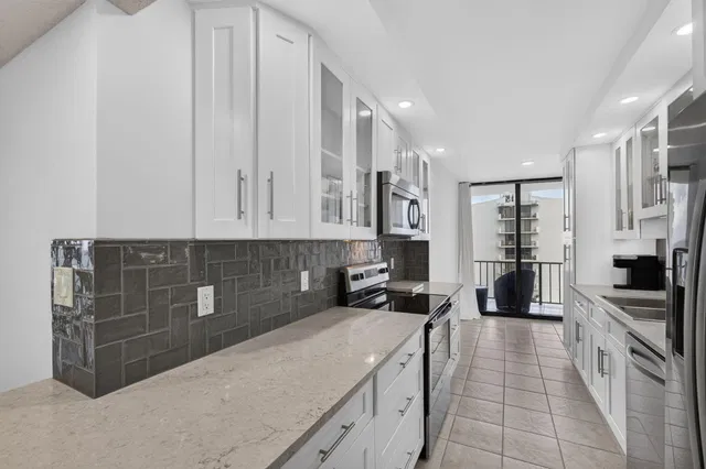 Singer Island Unit 2-1601 photo 7