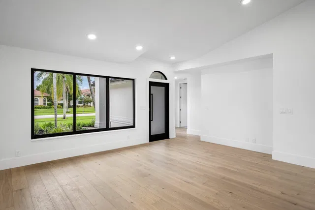 Residence photo 6