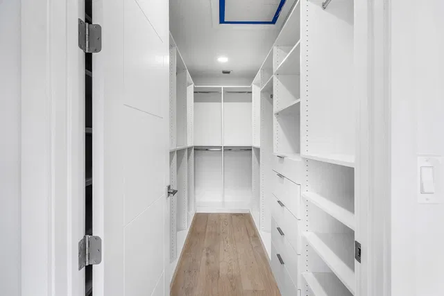 Residence photo 26