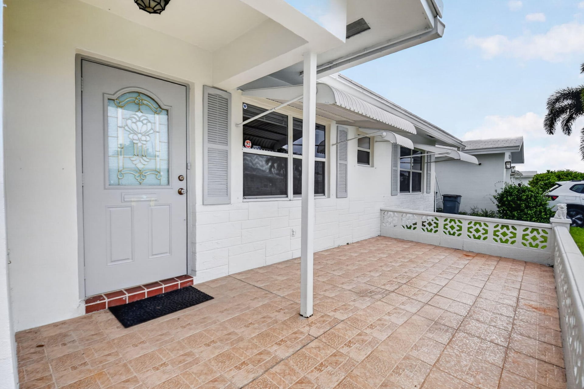 Residence photo 2