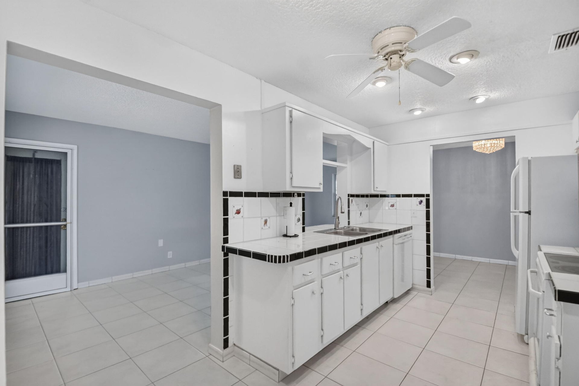 Residence photo 17
