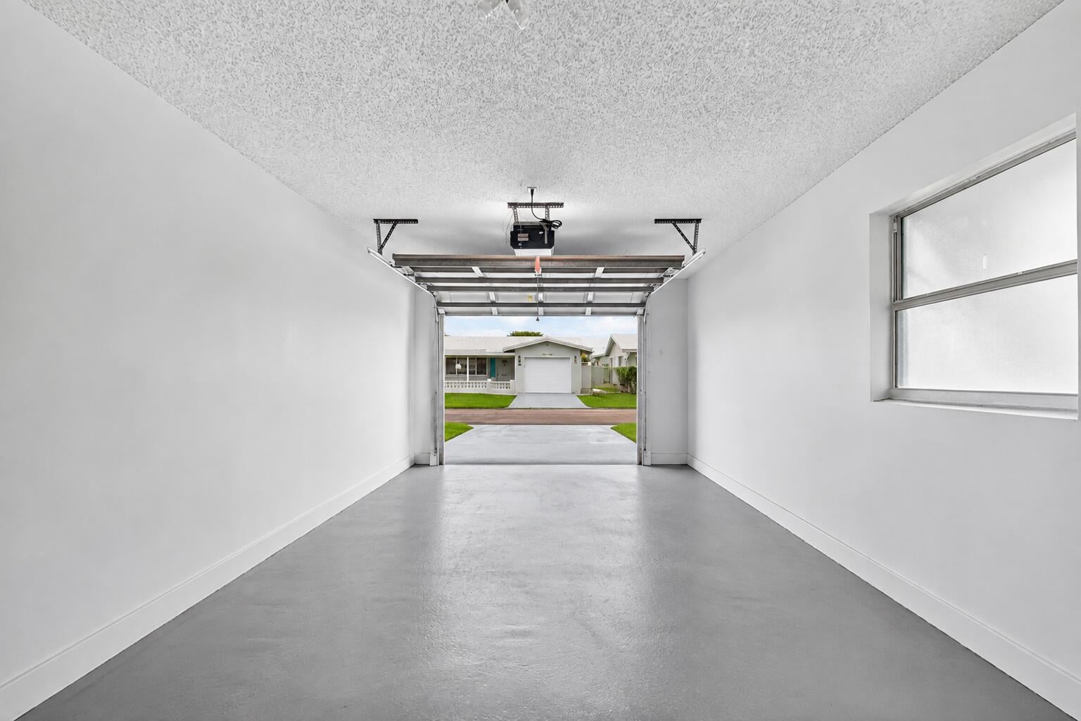 Residence photo 29