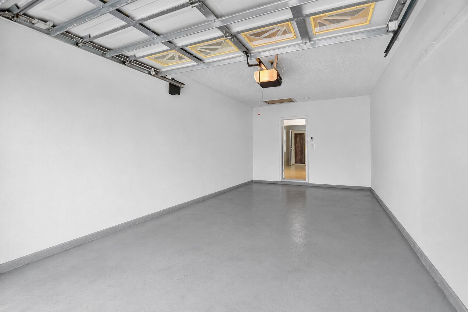 Residence photo 30