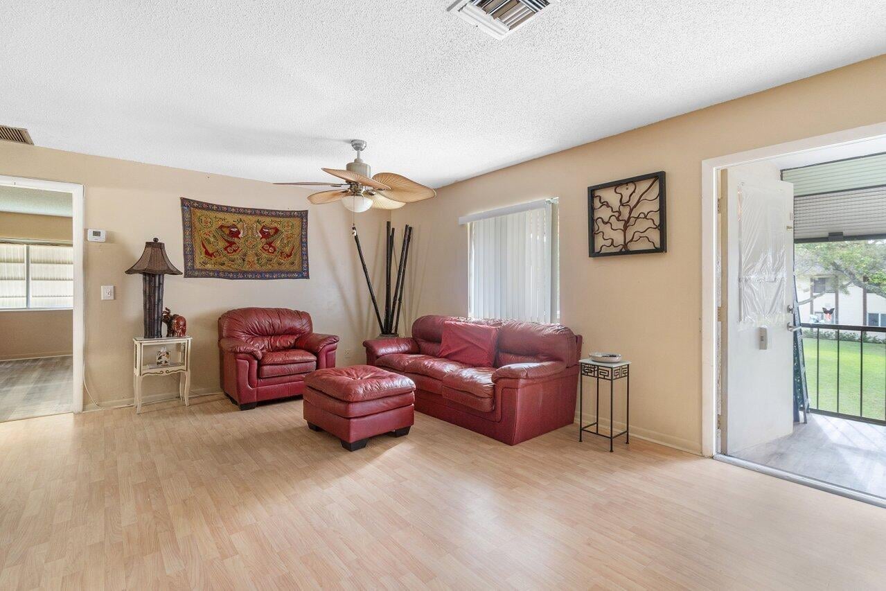  Unit B-2 photo 5