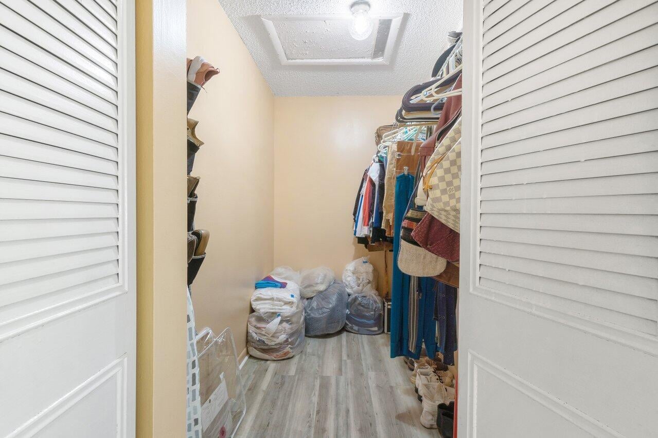  Unit B-2 photo 16