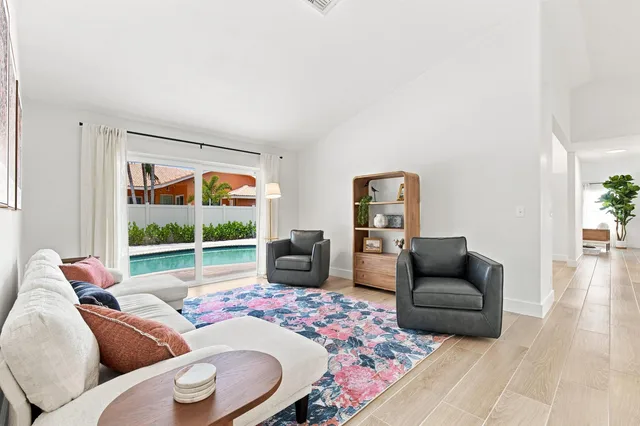 Residence photo 5