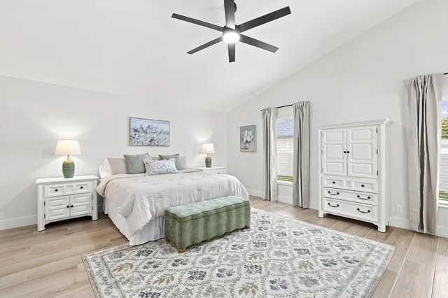 Residence photo 14