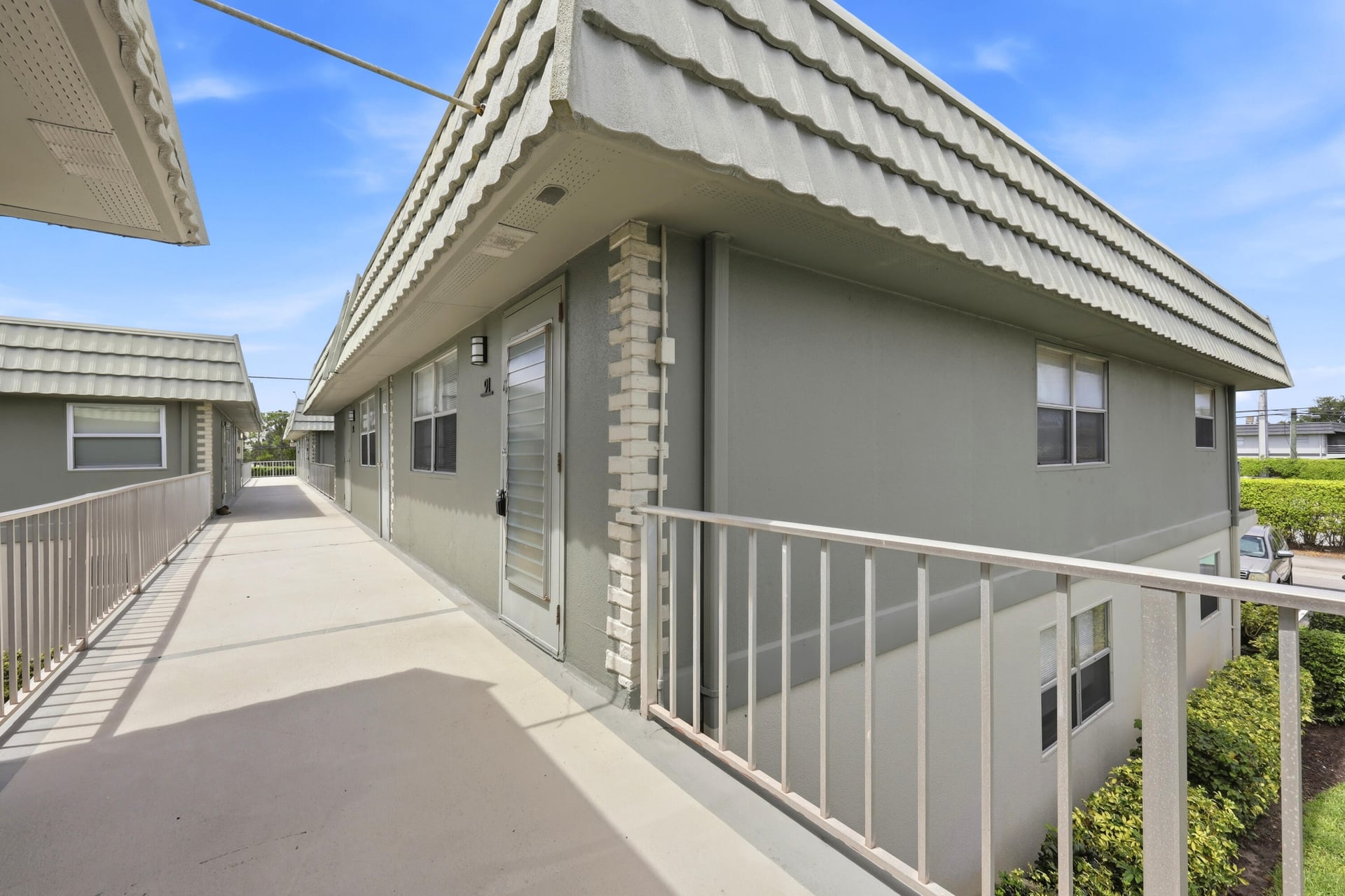 Residence photo 3