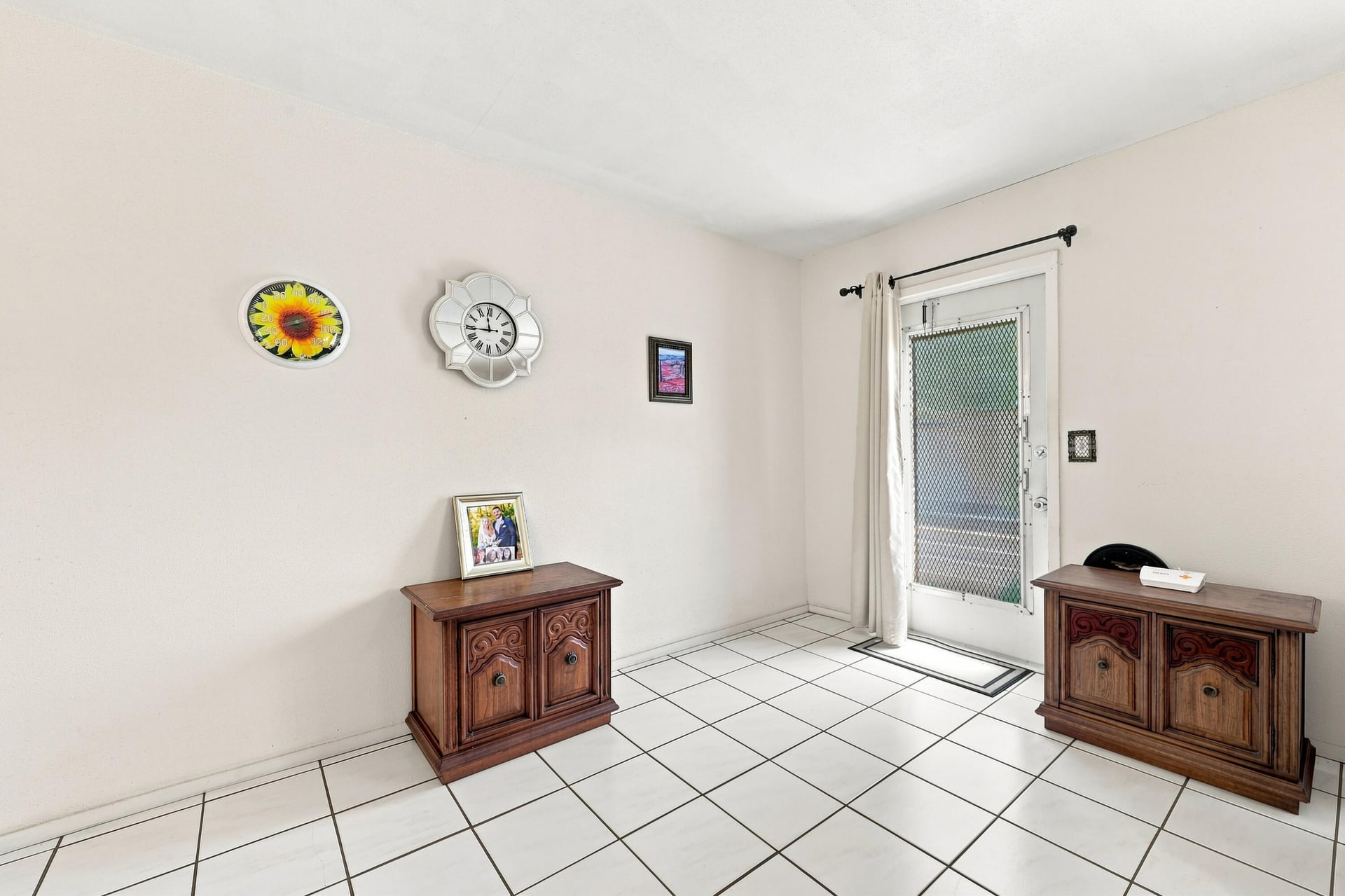 Residence photo 12