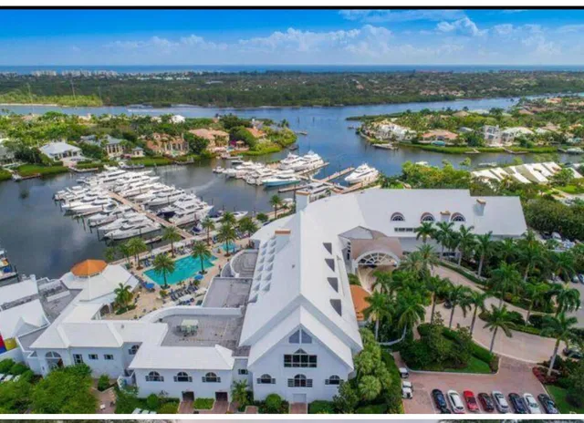 Admirals Cove Residence photo 17