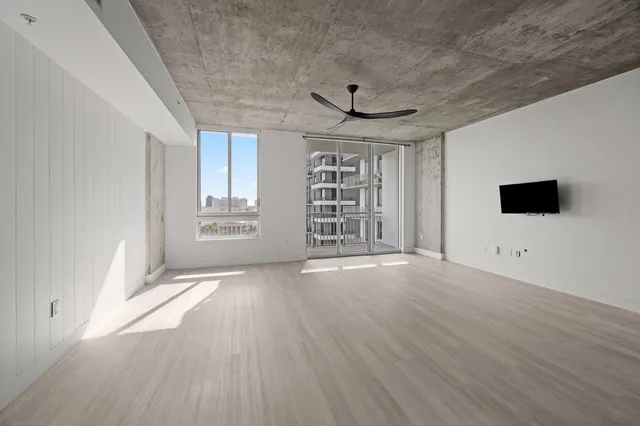 The Edge Unit 1103 photo 8