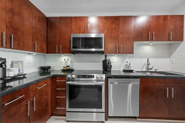 The Edge Unit 1103 photo 35