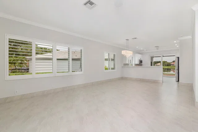 Residence photo 23