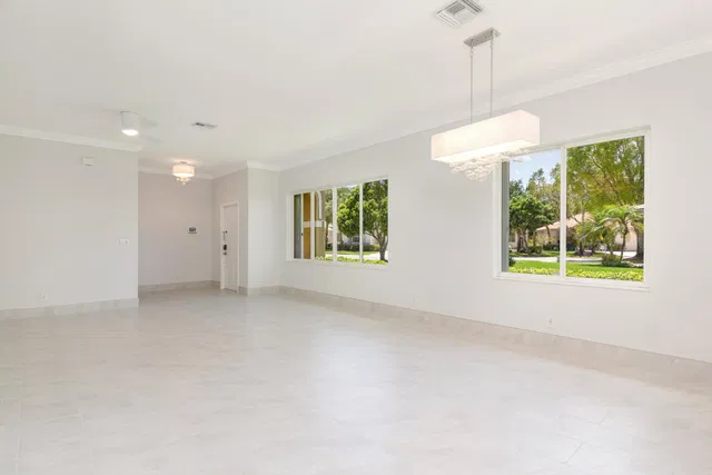 Residence photo 28