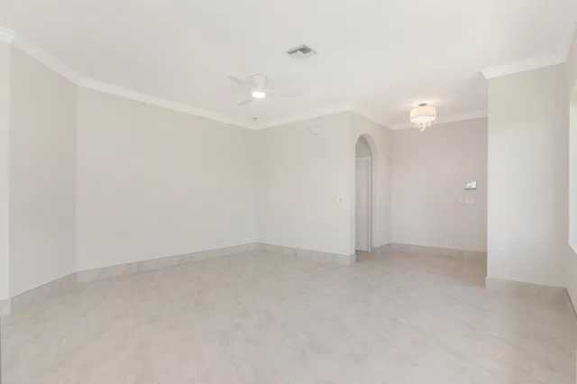 Residence photo 29