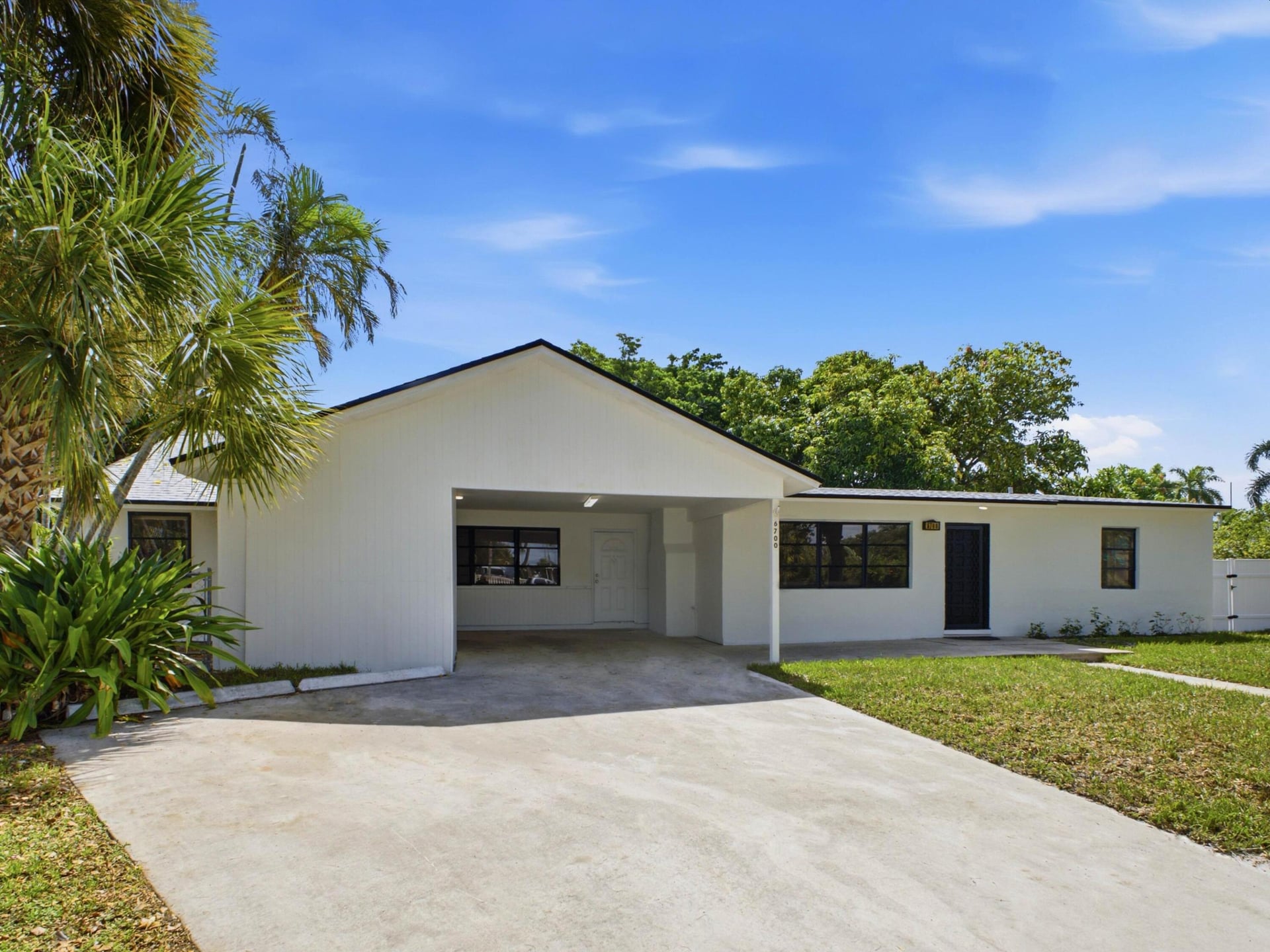 West Palm Beach Residence photo 4