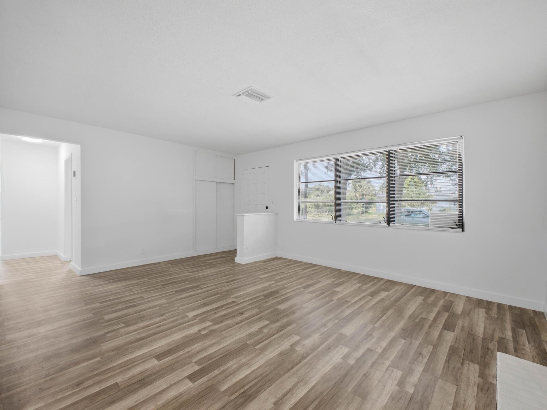 West Palm Beach Residence photo 9