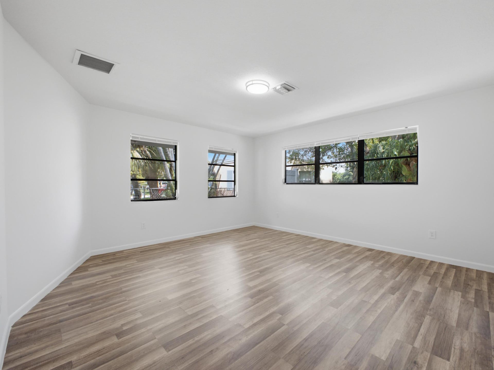 West Palm Beach Residence photo 39