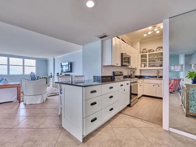 Old Northwood Unit 3 photo 6