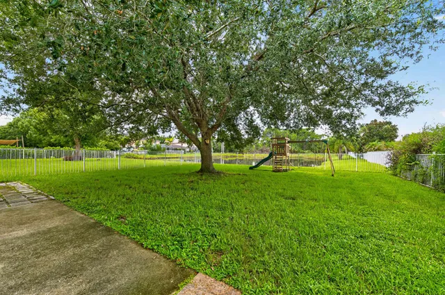 Residence photo 27