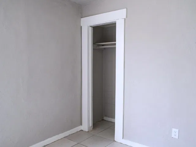  Unit A photo 6