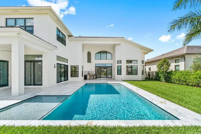 Boca Bridges Residence photo 4