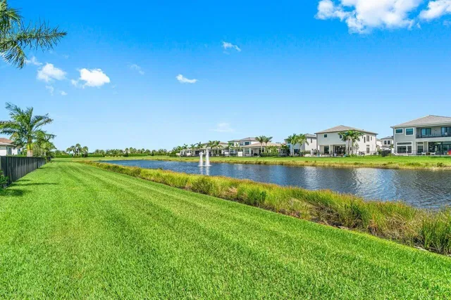 Boca Bridges Residence photo 29