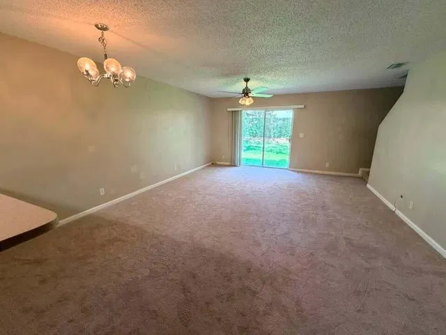 Residence photo 20