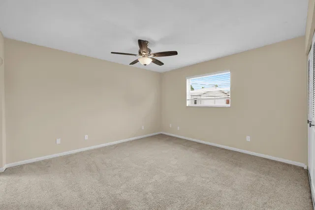 Residence photo 12