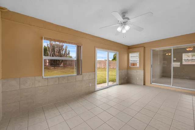 Residence photo 24
