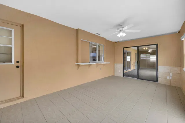 Residence photo 26