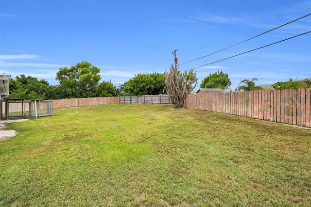 Residence photo 29