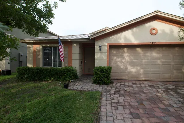 Residence photo 2