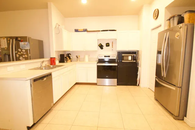 Residence photo 8