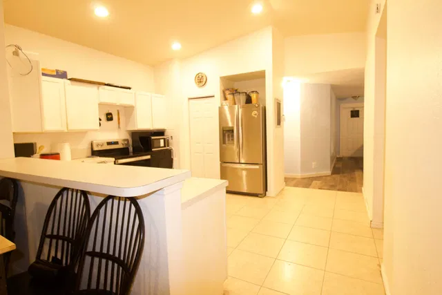 Residence photo 9