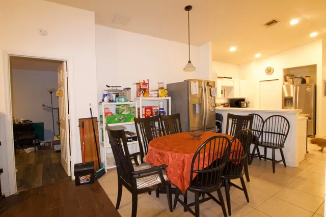 Residence photo 11