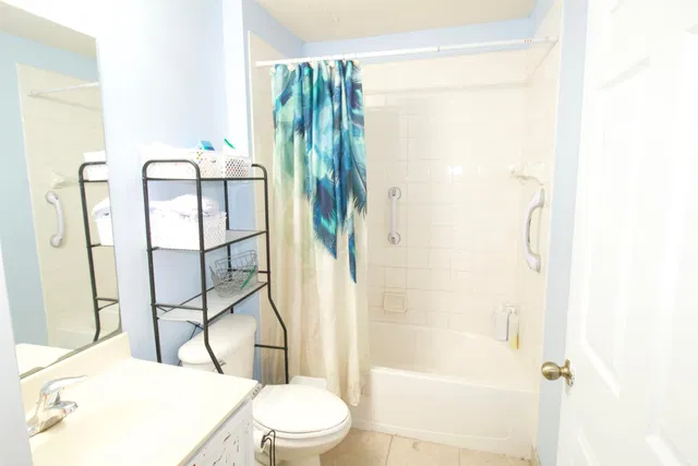 Residence photo 16