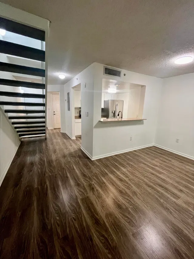 Unit 102 photo 13