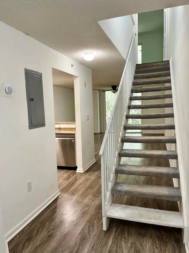 Unit 102 photo 23