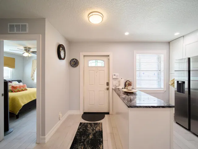  Residence photo 23