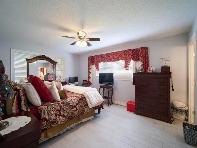  Residence photo 26