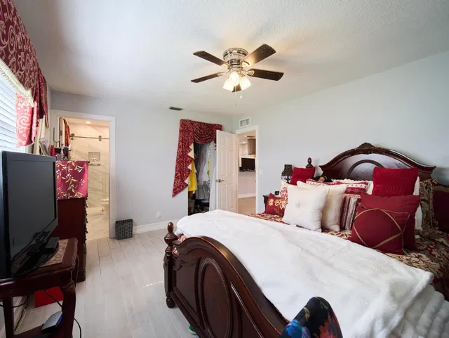  Residence photo 27