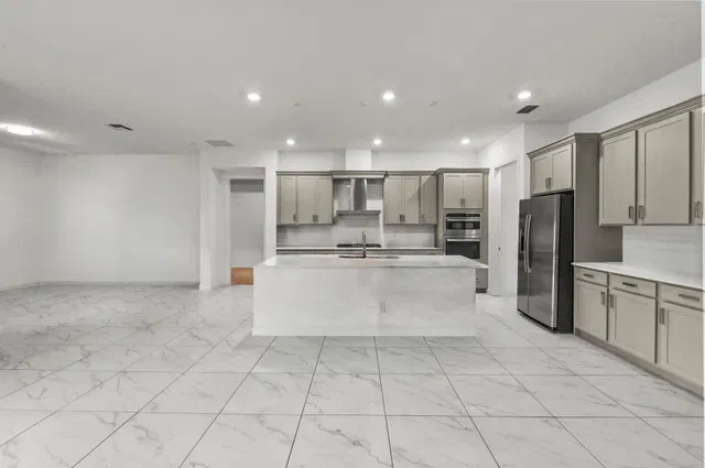 Residence photo 18