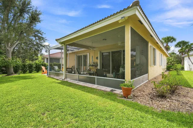 Residence photo 28