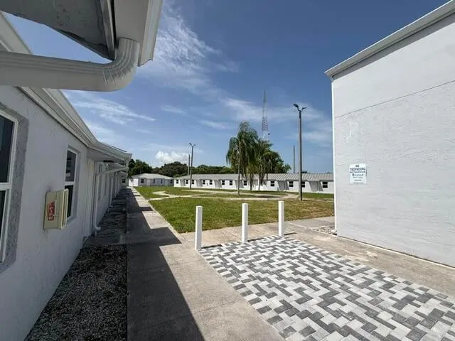 Unit 26 photo 3