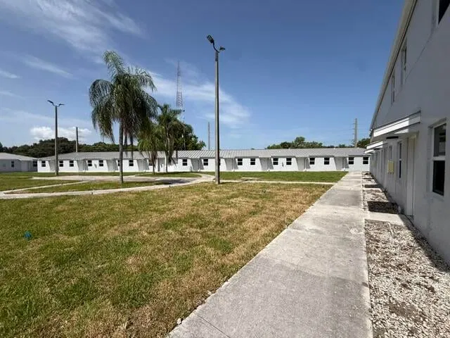 Unit 26 photo 27