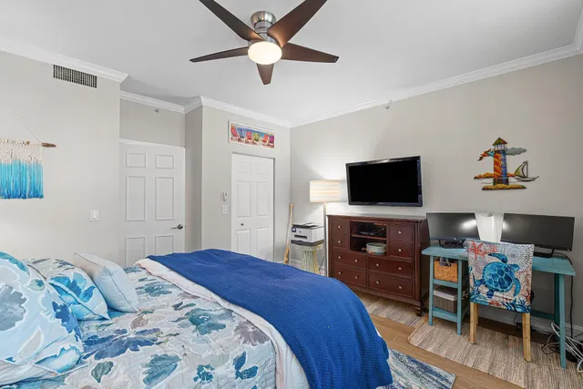 Unit 105 photo 21