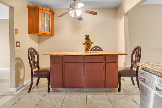 Residence photo 9