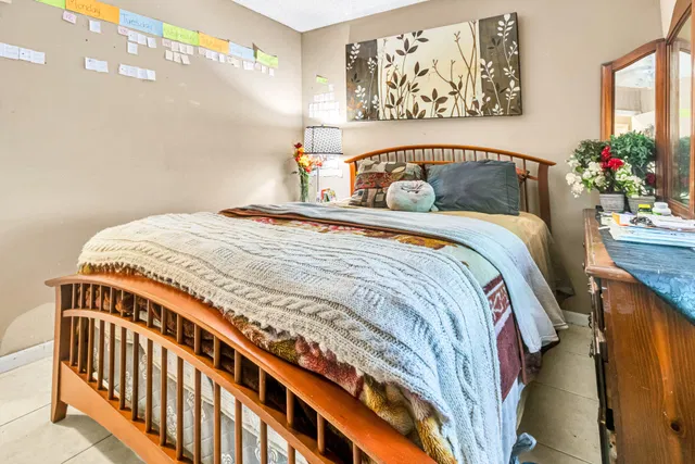 Residence photo 18
