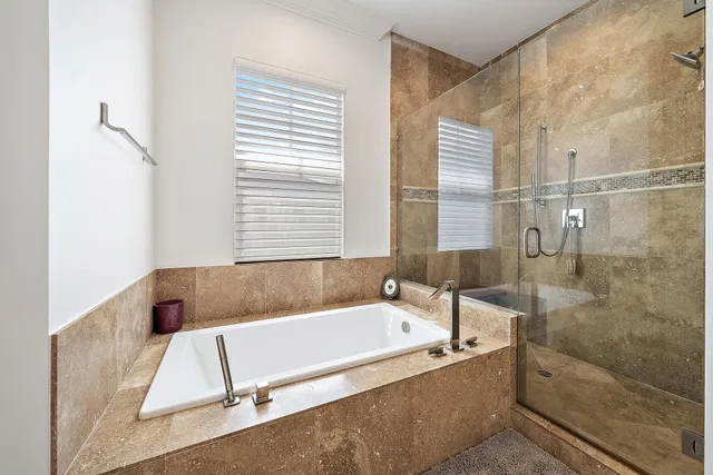 Residence photo 24